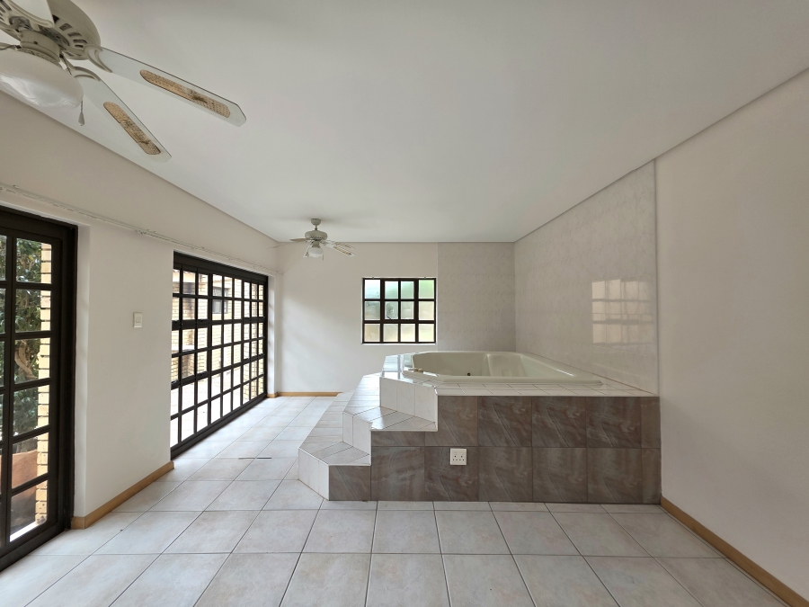 4 Bedroom Property for Sale in Jan Cillierspark Free State